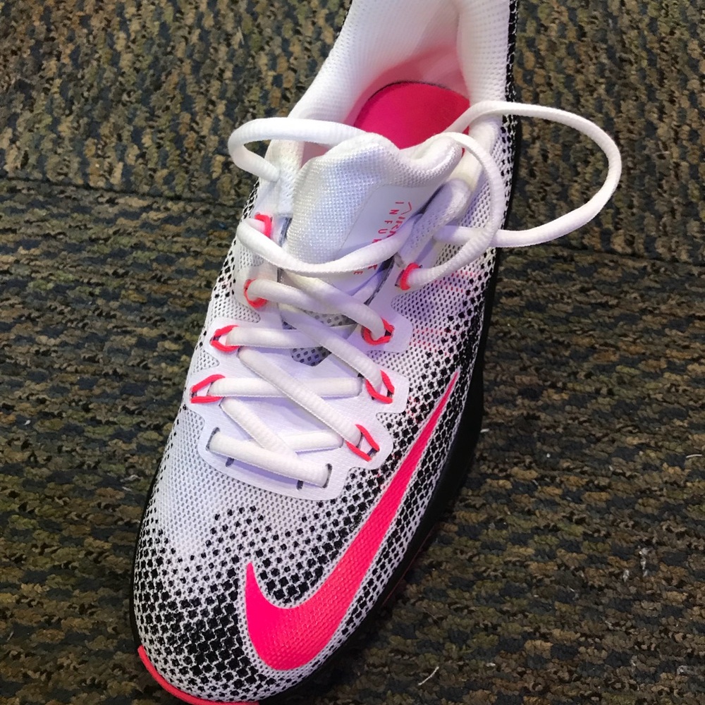 Nike kids sneakers (brand new)